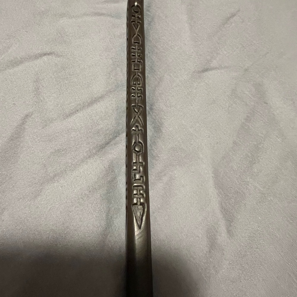 Serious Black Brown Wand